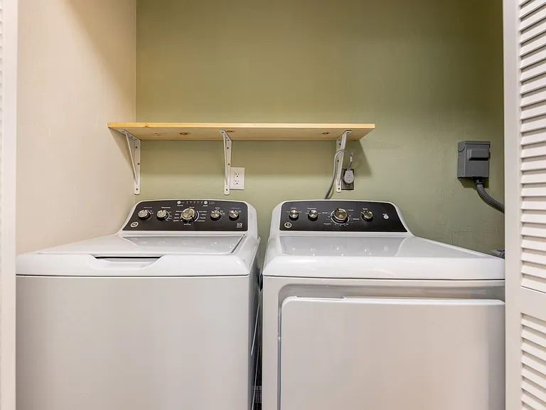 1030 SW 6th Dr #2 — Photo 13