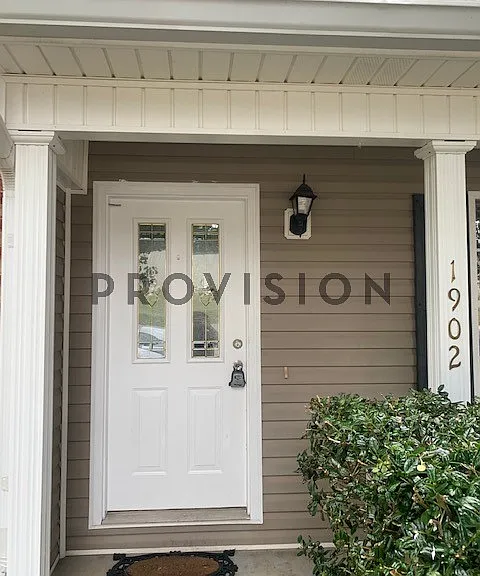 1902 Fletcher Rd NW — Photo 2