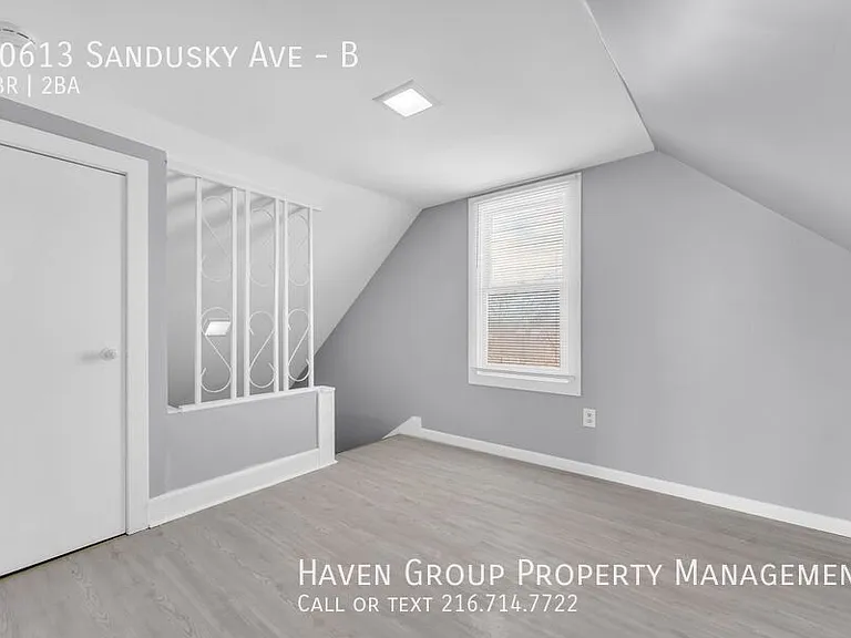 10613 Sandusky Ave #B — Photo 18