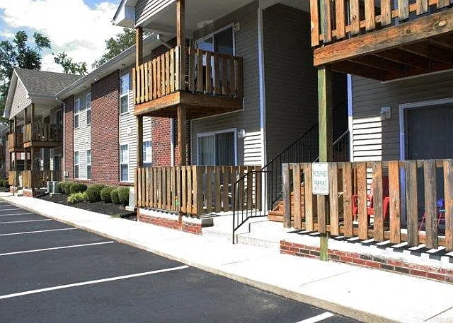 Walnut Grove — Photo 8