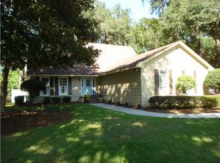 6 Wymberley Cir, Savannah, GA 31406