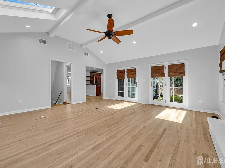 1430 Kearney Dr — Photo 12