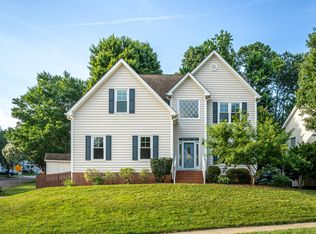 8701 Erinsbrook Dr, Raleigh, NC 27617