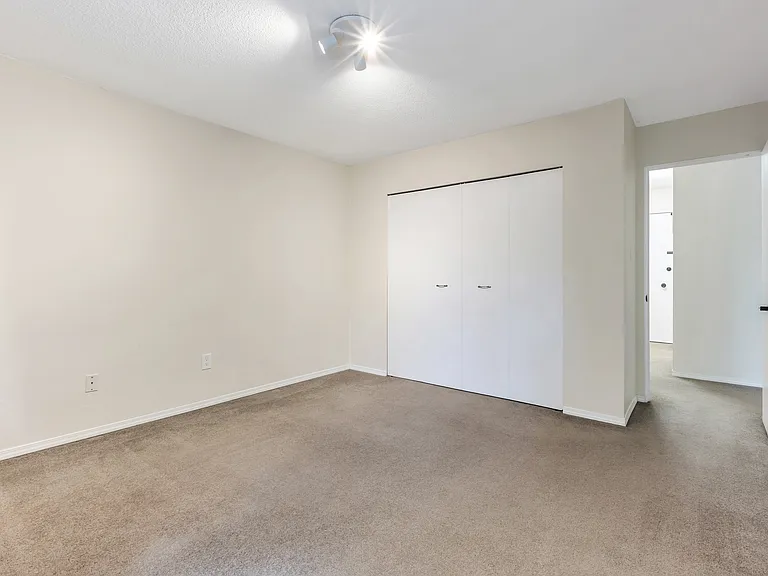 549 Dansey Ave #121 — Photo 23