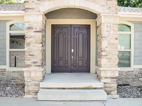 2nd image of 6217 Munsee Dr