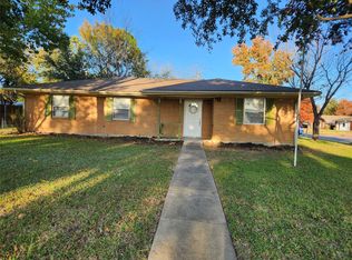 200 Town North Dr, Terrell, TX 75160