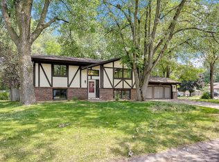 7417 Meadowwood Dr, Minneapolis, MN 55444