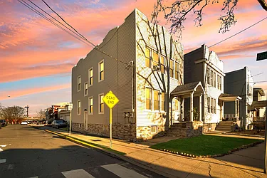 16 East Bidwell Avenue