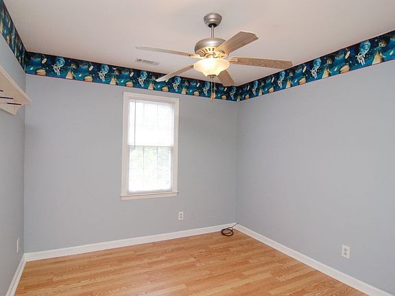 5th image of 511 Lafayette Dr