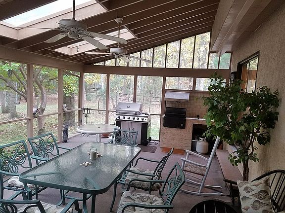 Porch with built-in grill