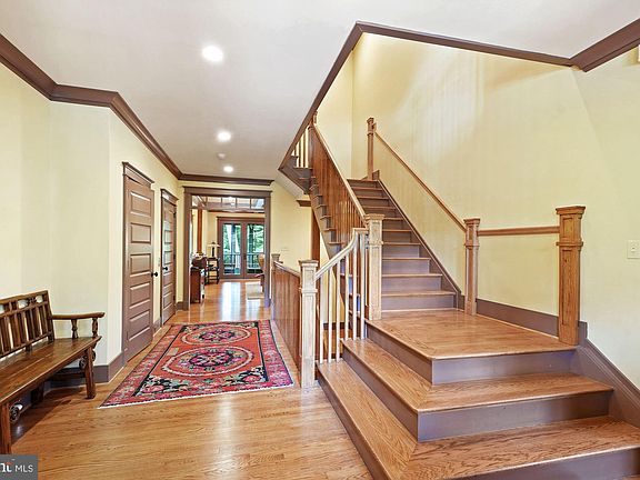 3rd image of 3542 N Dickerson St