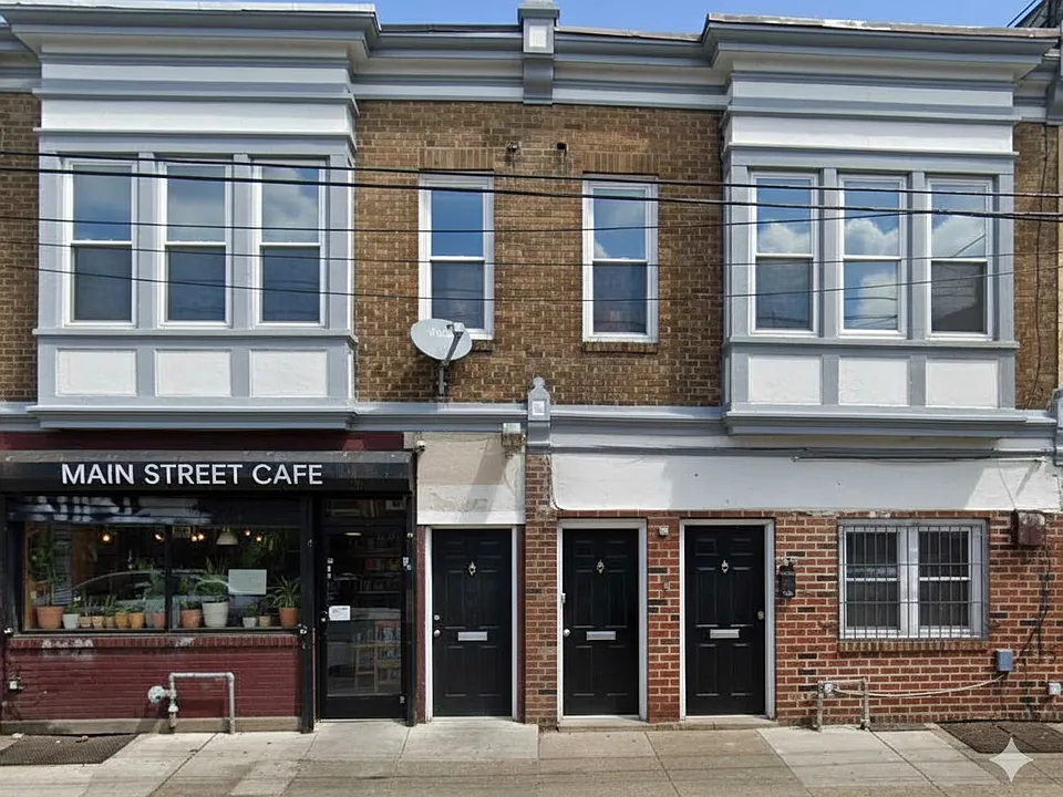 417 Main St