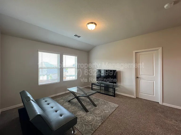 225 Lemley Dr — Photo 17
