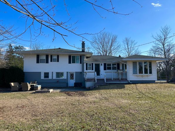 1028 Grant St, Alpena, MI 49707