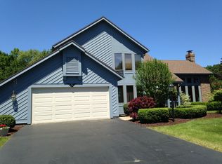 108 Scotch Pine Dr, Rochester, NY 14616