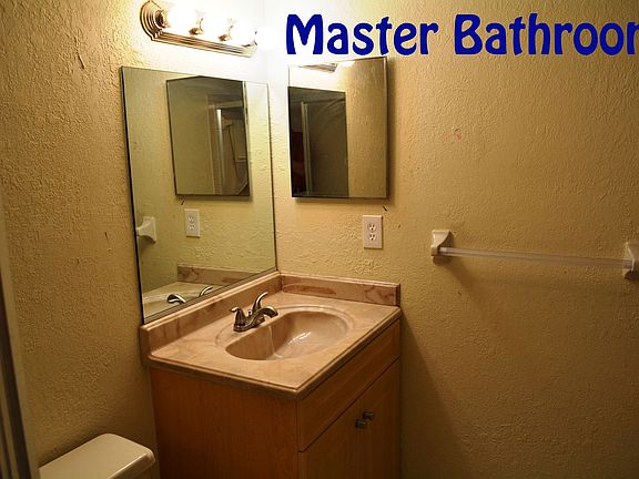 5th image of 10202 Twin Lakes Dr