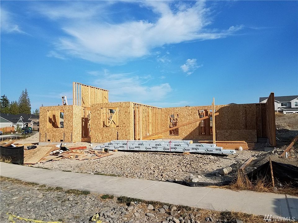 2nd image of 13306 185th Avenue Ct E