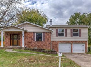 110 Kimberly Ln, Saint Peters, MO