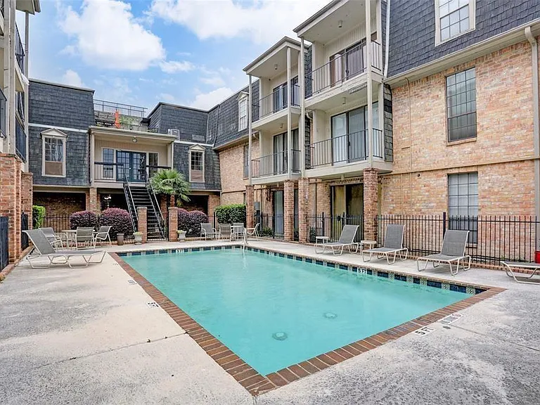 2400 N Braeswood Blvd #120 — Photo 20
