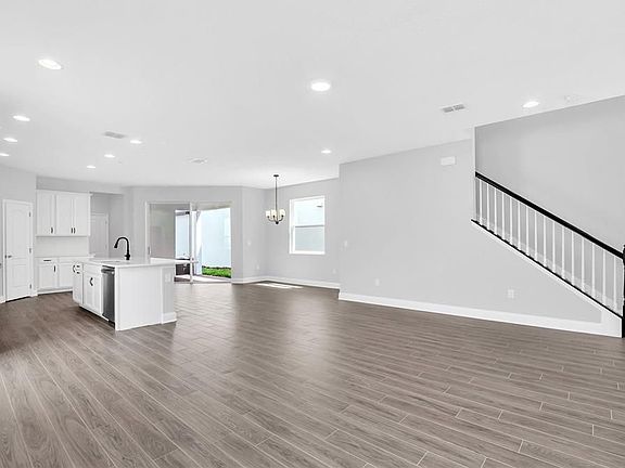 5th image of 12743 Brodlove Ln