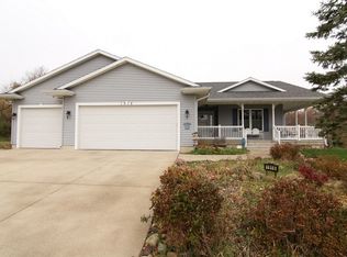 1918 18th St SW, Cedar Rapids, IA 52404