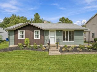 387 Frankhauser Rd, Williamsville, NY 14221