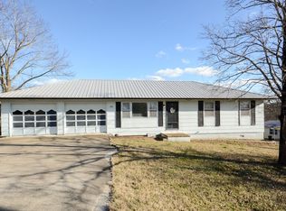 160 Skyline Dr, Forsyth, MO 65653