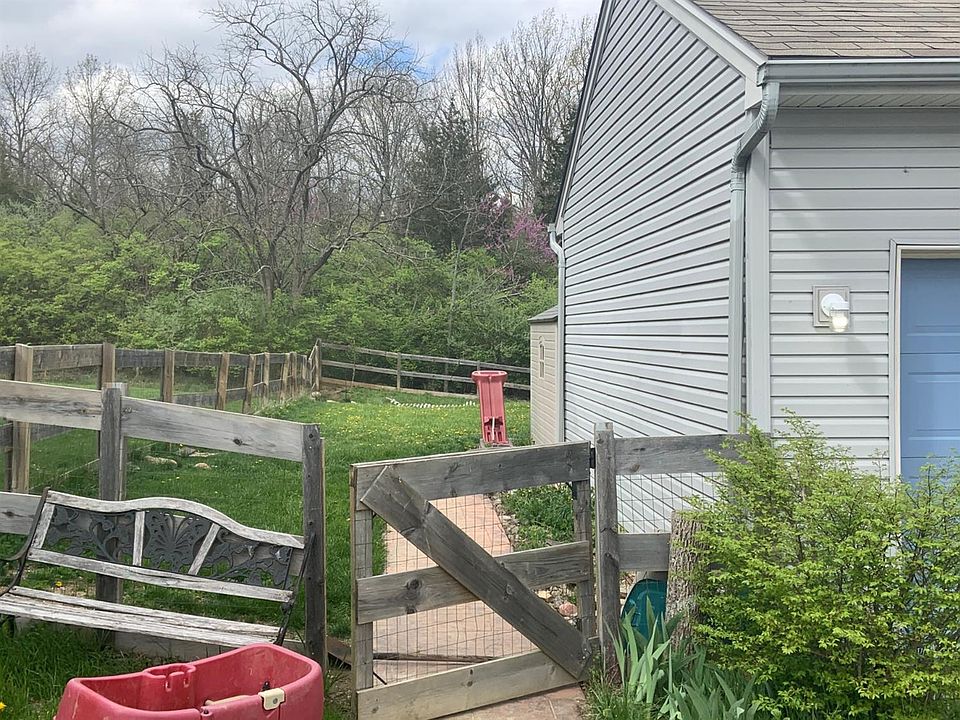 2nd image of 265 Timber Hill Dr