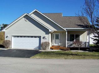2880 Ruby St, Traverse City, MI 49684