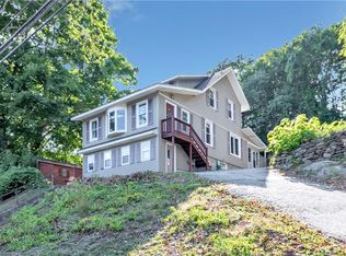 207 River Rd, Shelton, CT 06484