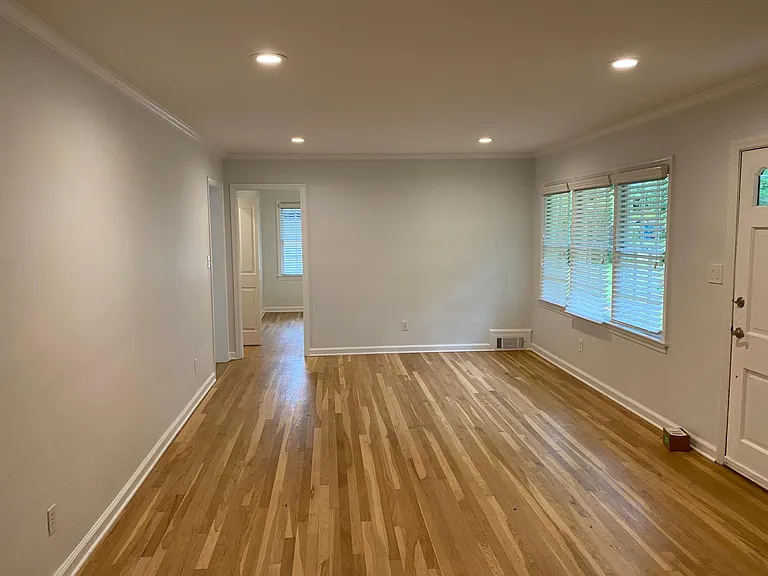 508 Allen Rd NE — Photo 3