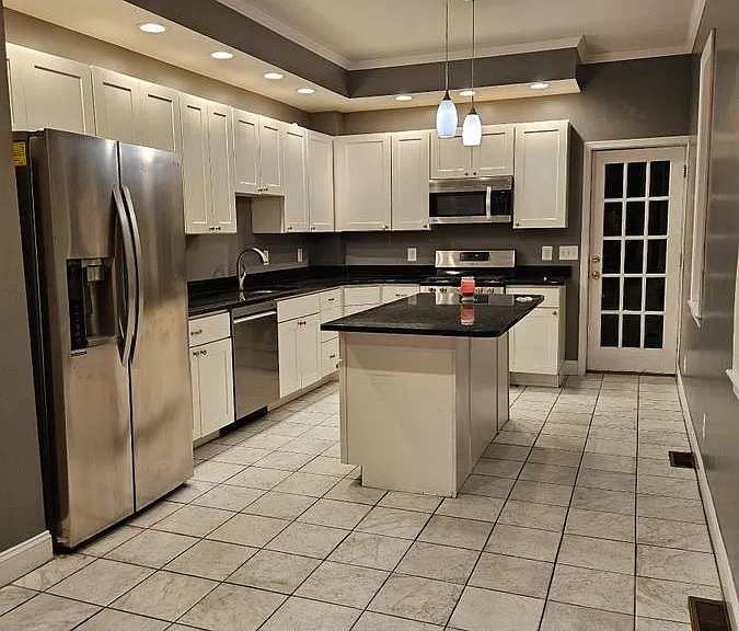 1408 S Hanover St — Photo 5