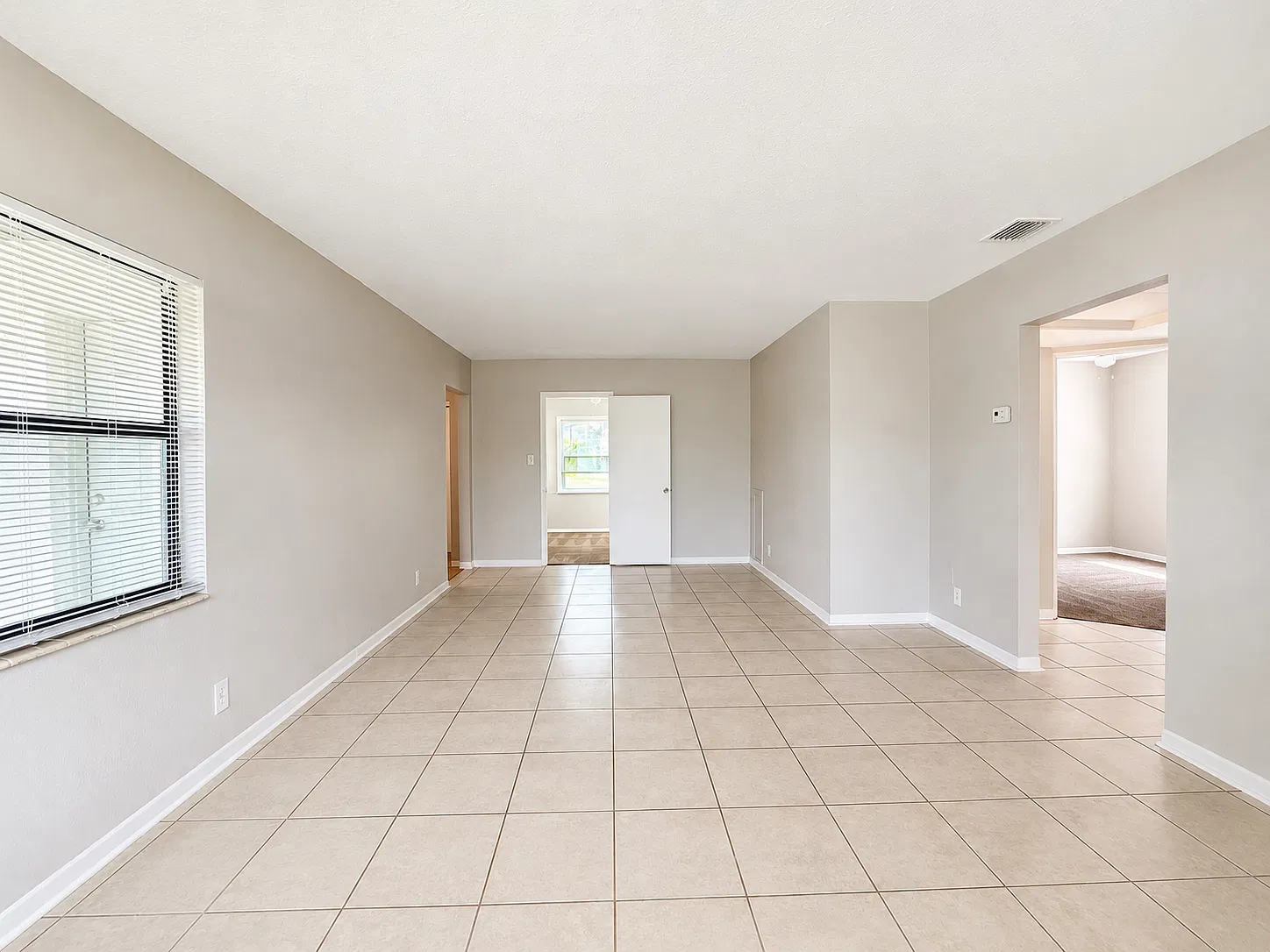 3 bed, 1074 sqft, $1,695 — Photo 4