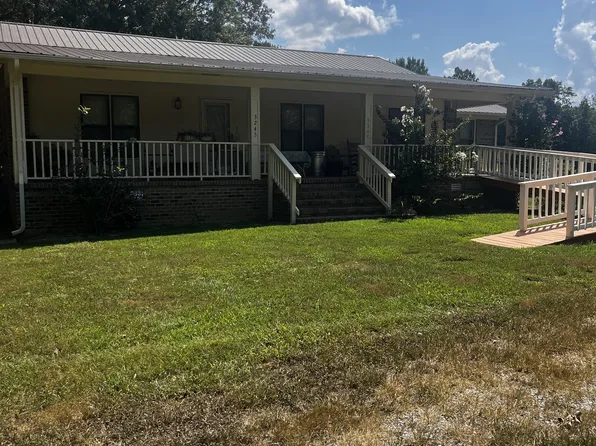 3245 Harpo Rd, Manchester, TN 37355