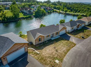 204 E Sunset Cv, Branson, MO 65616