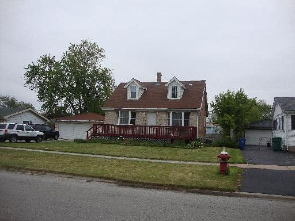 2nd image of 8145 Lorel Ave