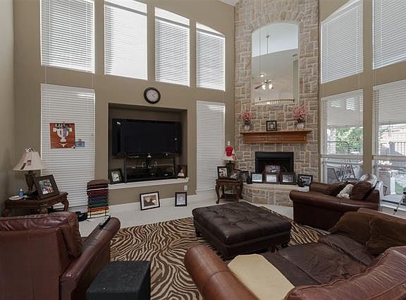 4th image of 1517 Prairie Dr