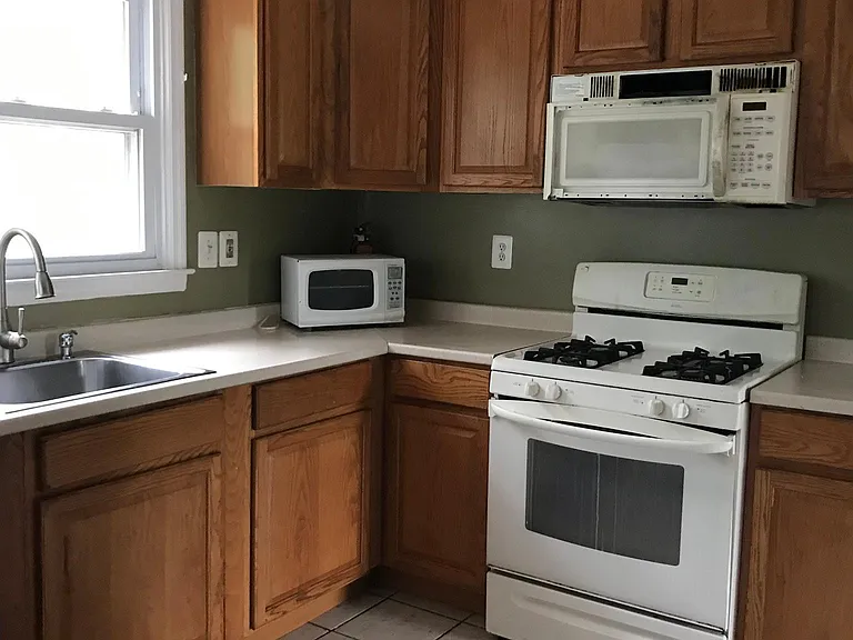 215 Murray Rd — Photo 5