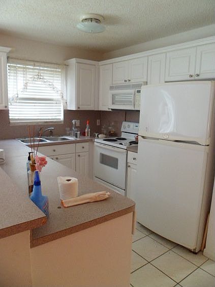 2nd image of 3046 Lighthouse Pl