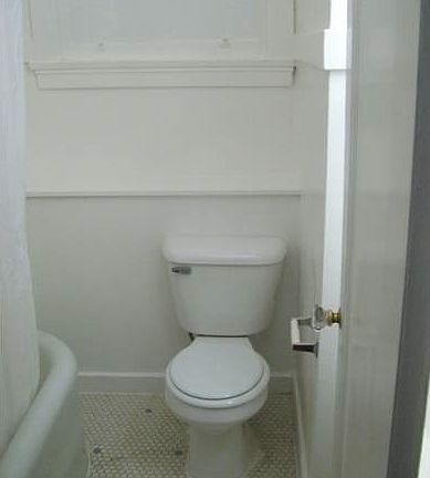 5th image of 1670 Market St APT 28