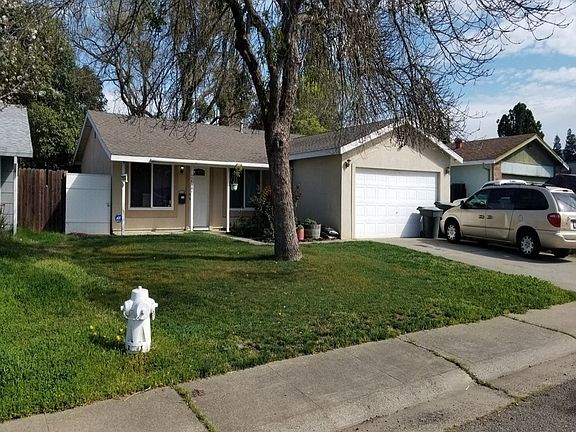 3rd image of 2617 Mackinaw Way