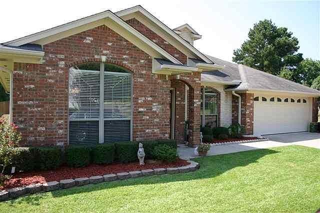 1st image of 1120 Towne Lake Dr
