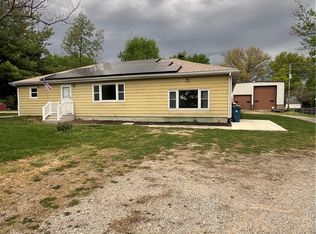195 W Kessler Cowlesville Rd, Tipp City, OH 45371
