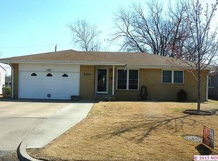 320 NE Myers Ave, Bartlesville, OK 74006