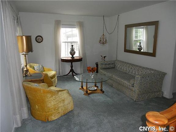 3rd image of 141 East Ave