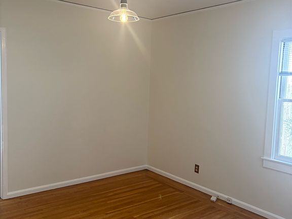 5th image of 1824 3rd Ave