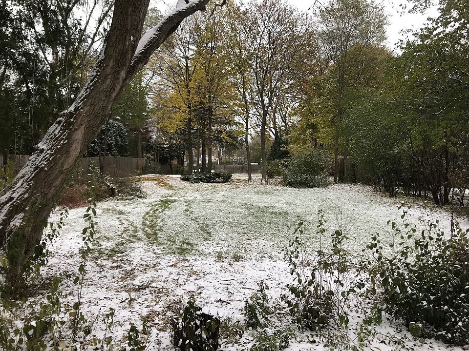 2nd image of 20 N Western Ave
