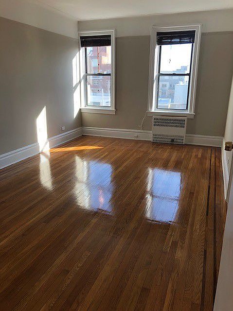 2nd image of 2598 36th St APT 6A