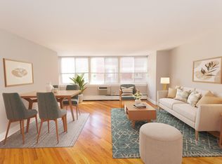 1420 Chicago, Evanston, IL 60201