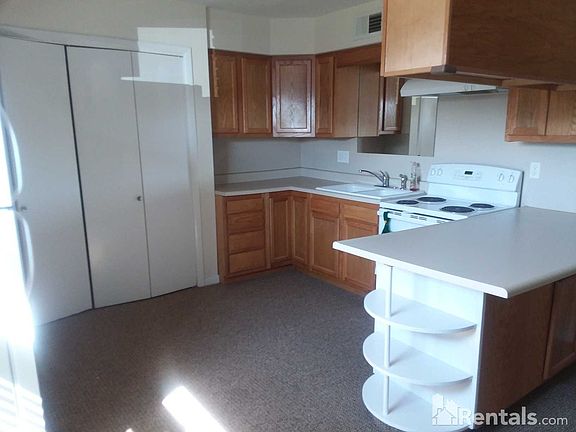 4th image of 800 S Woodlawn Ave APT I